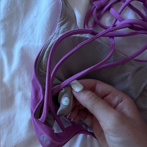 Lululemon Free to be bra - Picture 3 of 3